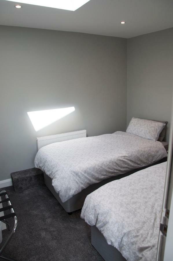 The Square Guest Apartment Stewartstown Экстерьер фото