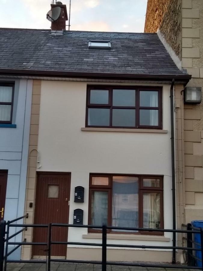 The Square Guest Apartment Stewartstown Экстерьер фото